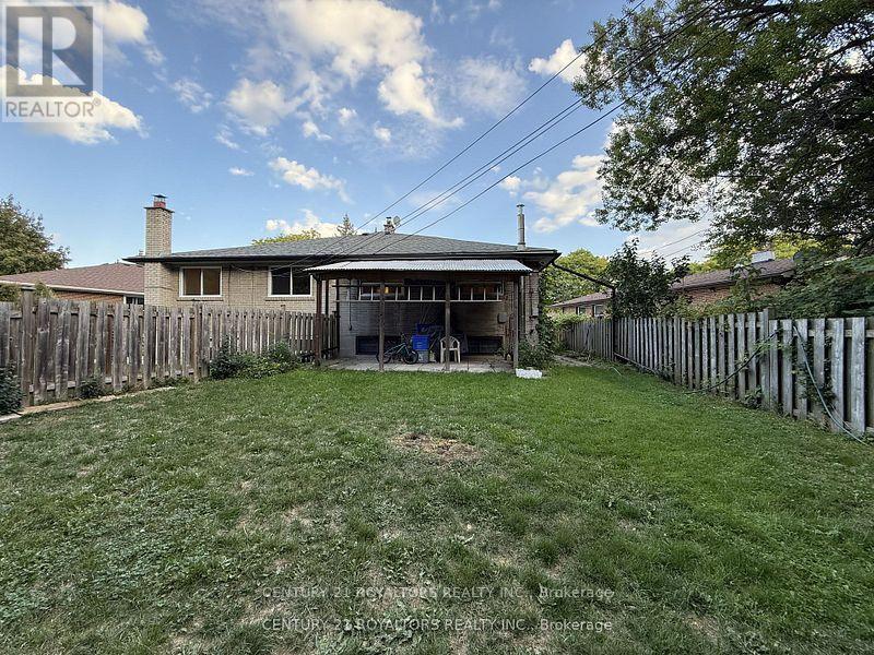 70 Marbury Crescent, Toronto, Ontario  M3A 2G2 - Photo 41 - C12552366