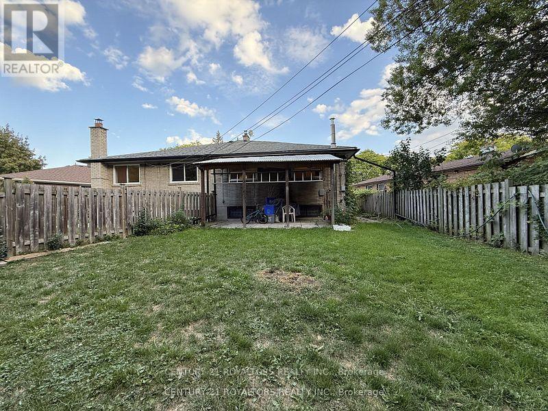 70 Marbury Crescent, Toronto, Ontario  M3A 2G2 - Photo 42 - C12552366