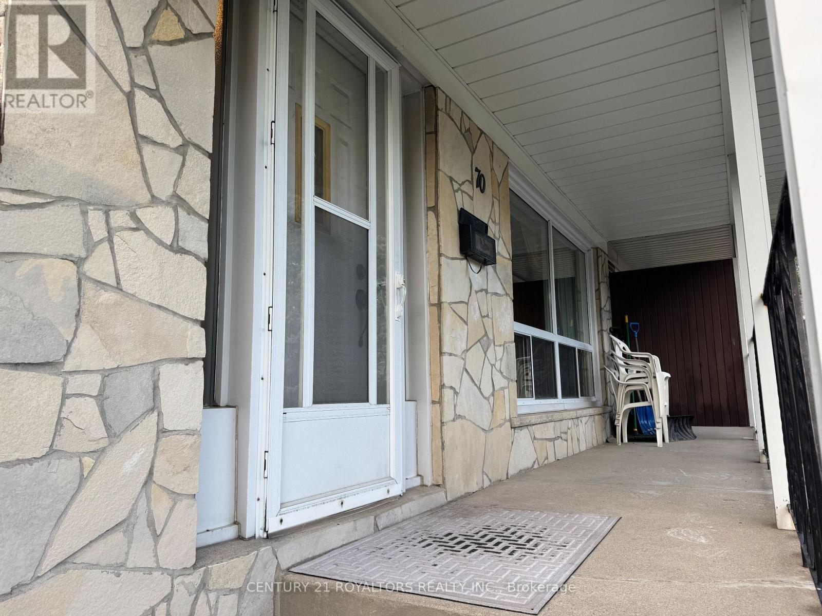 70 Marbury Crescent, Toronto, Ontario  M3A 2G2 - Photo 6 - C12552366