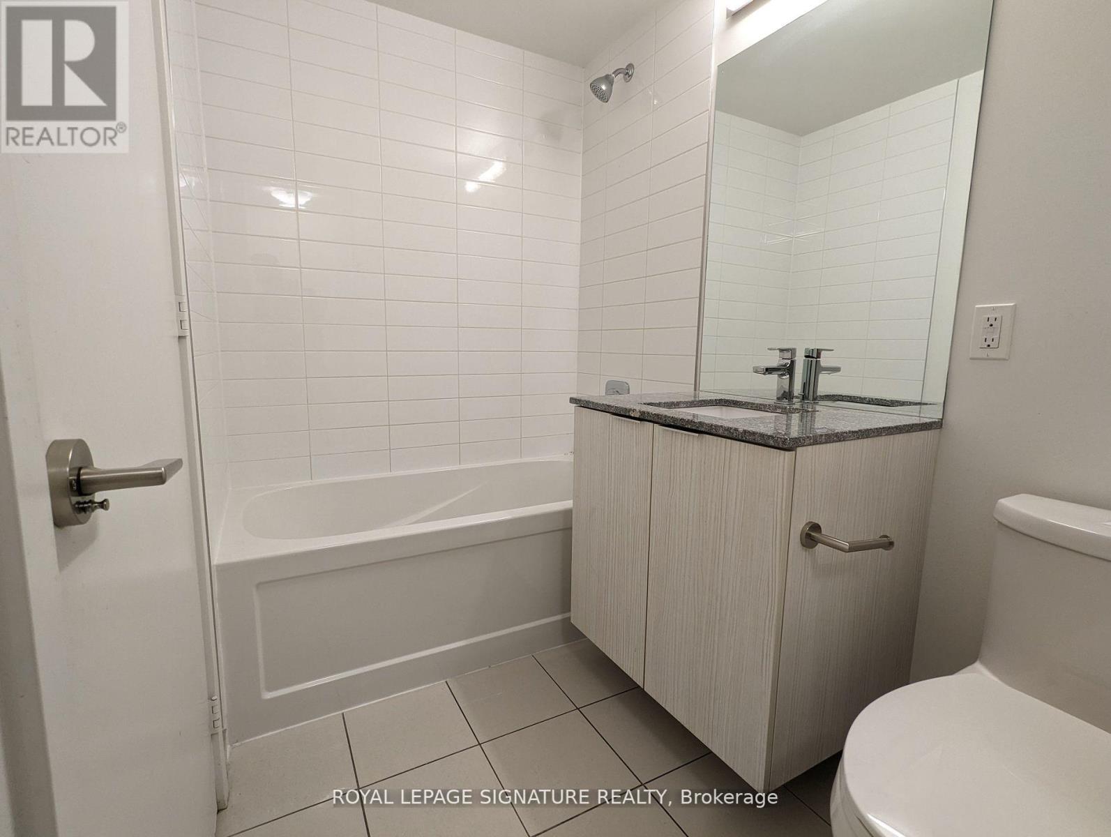 2017 - 158 Front Street E, Toronto, Ontario  M5A 0K9 - Photo 8 - C12552368