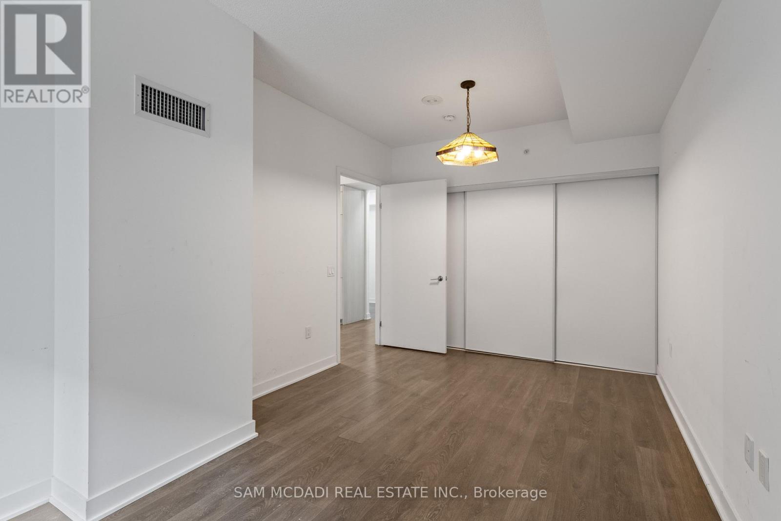 310 - 115 Blue Jays Way, Toronto, Ontario  M5V 0N4 - Photo 12 - C12552434