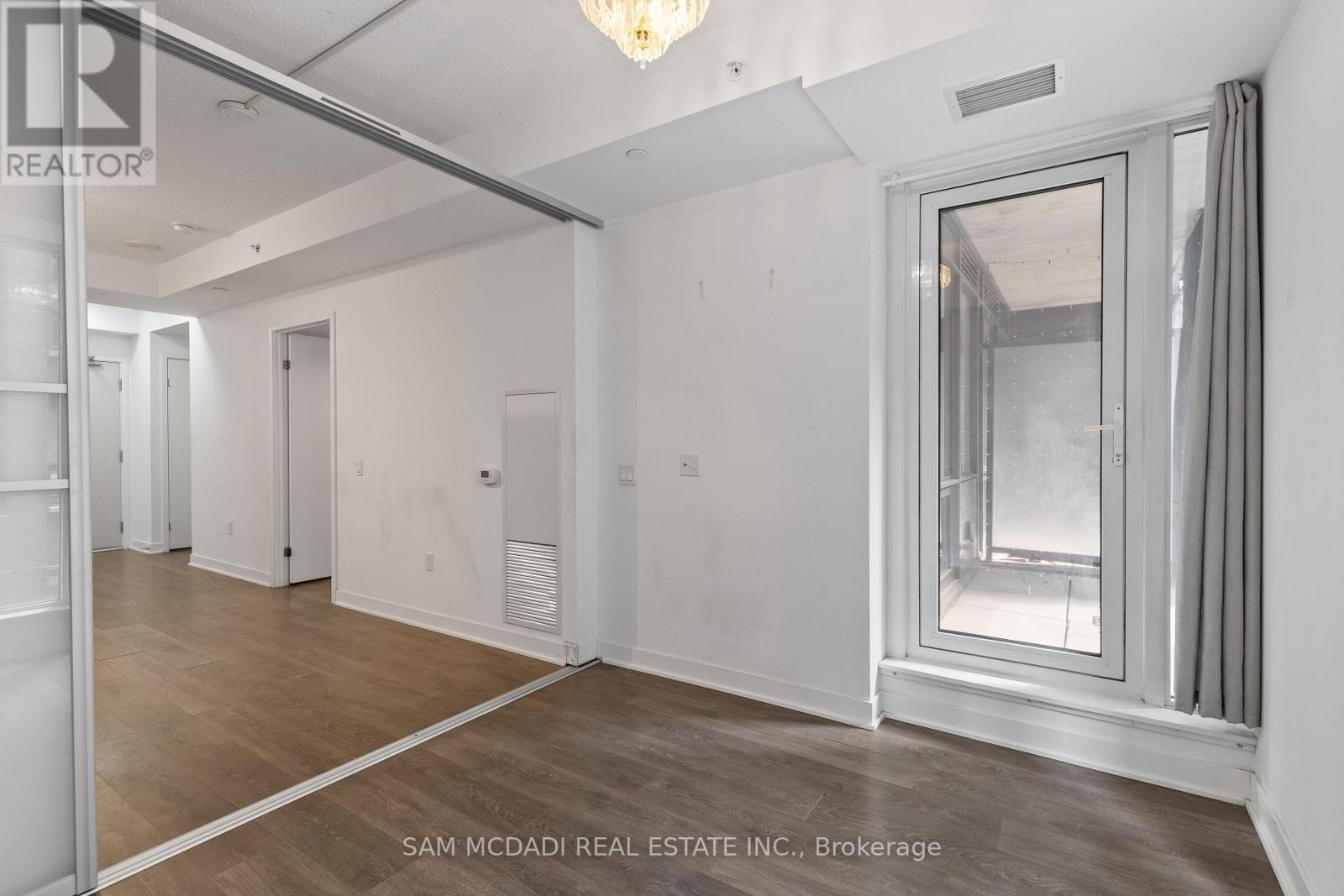 310 - 115 Blue Jays Way, Toronto, Ontario  M5V 0N4 - Photo 15 - C12552434