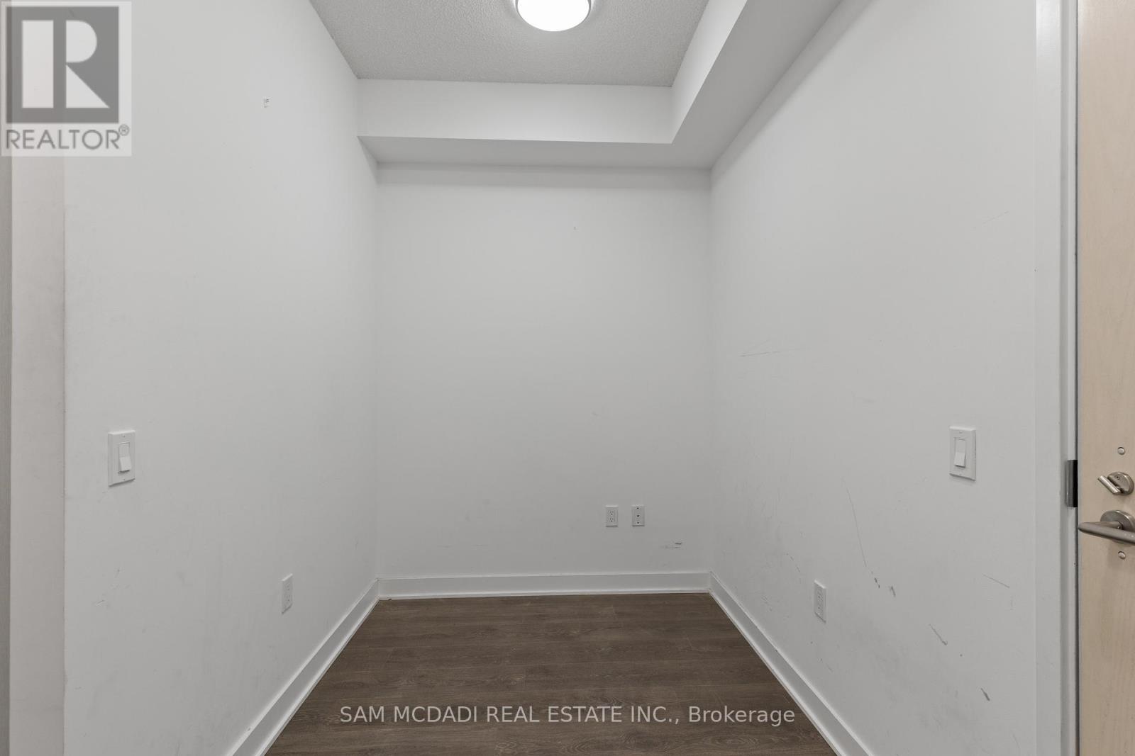 310 - 115 Blue Jays Way, Toronto, Ontario  M5V 0N4 - Photo 6 - C12552434