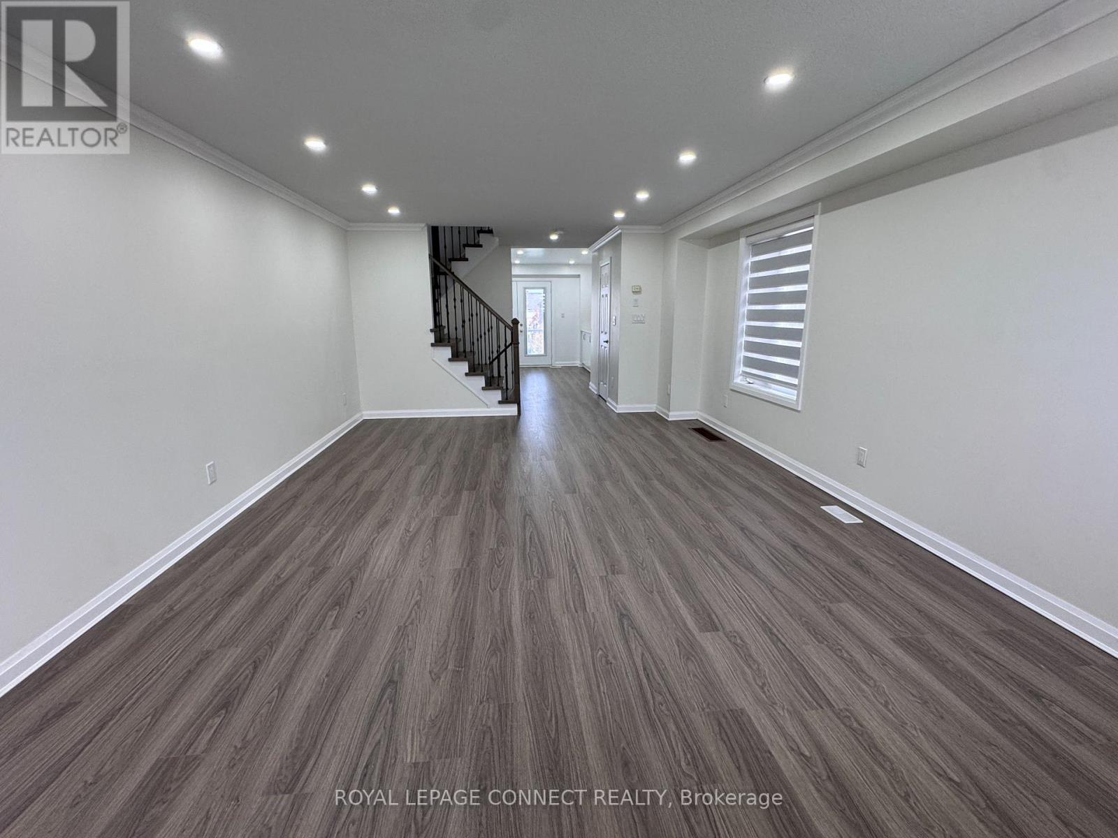 27 Talbotshire Street, Ajax, Ontario  L1S 0A6 - Photo 10 - E12552420