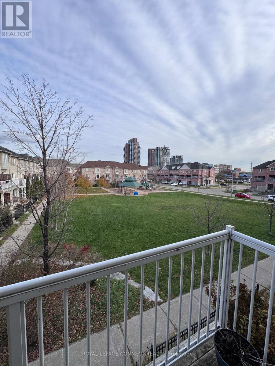 27 Talbotshire Street, Ajax, Ontario  L1S 0A6 - Photo 17 - E12552420