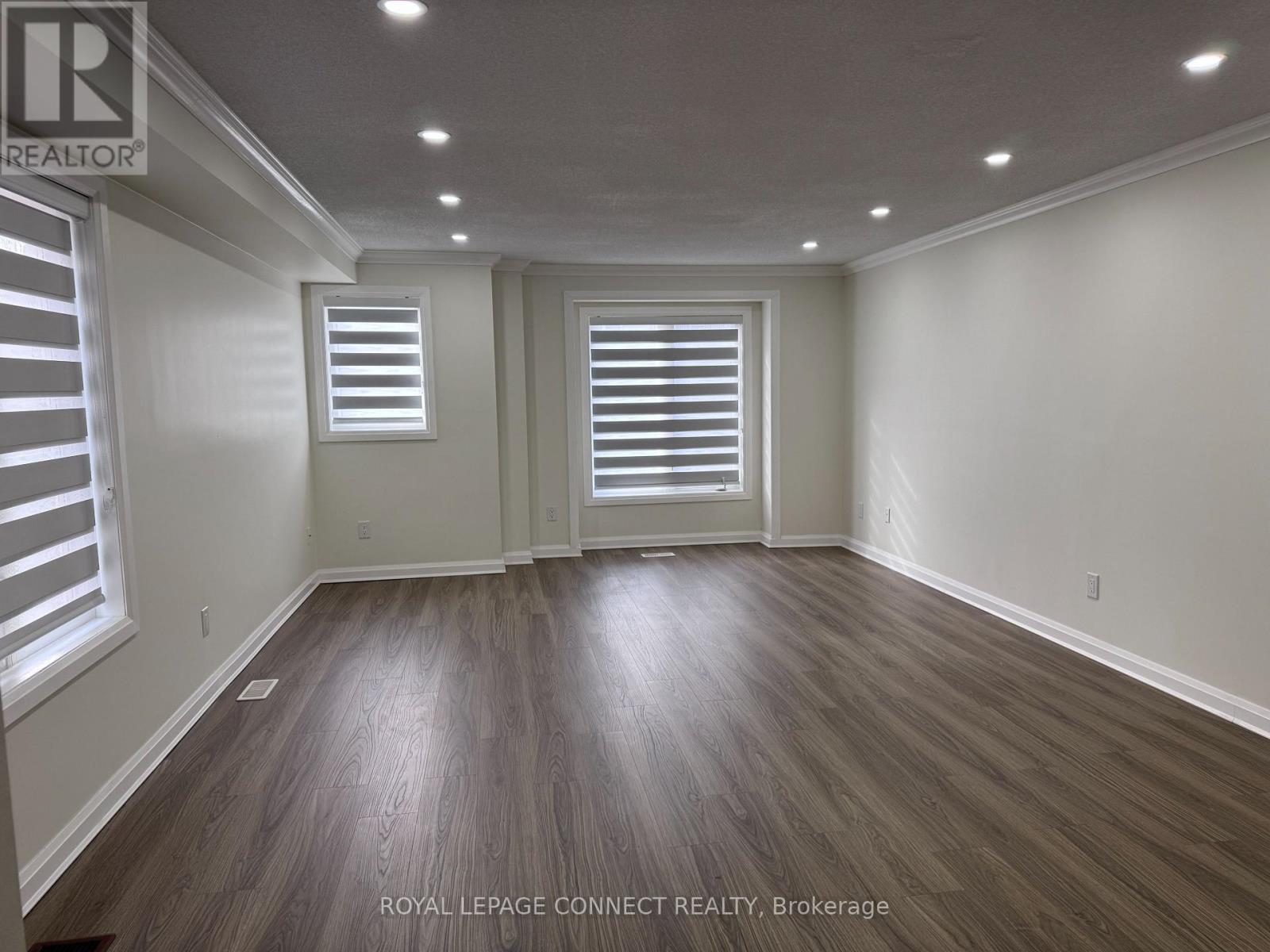 27 Talbotshire Street, Ajax, Ontario  L1S 0A6 - Photo 4 - E12552420