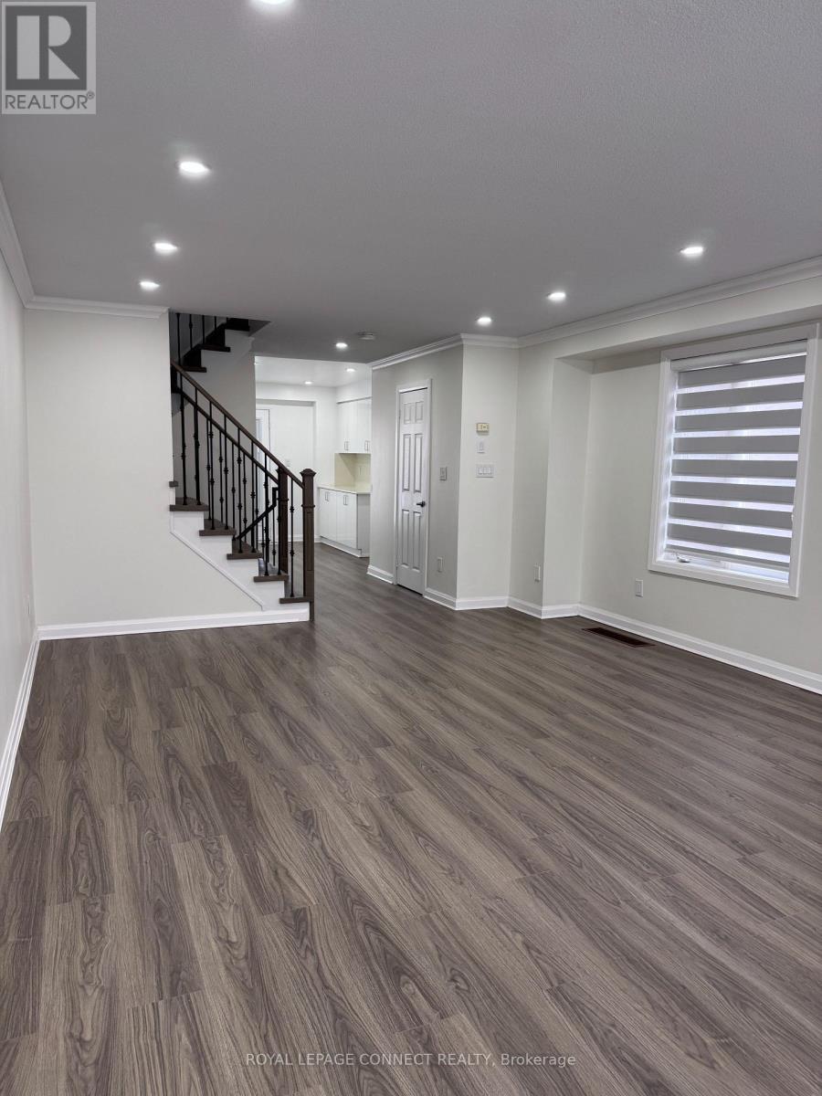 27 Talbotshire Street, Ajax, Ontario  L1S 0A6 - Photo 7 - E12552420