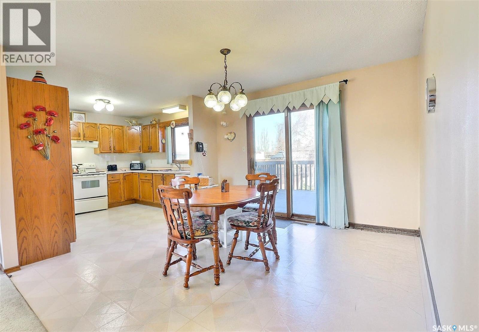 3128 15th Avenue E, Prince Albert, Saskatchewan  S6V 7V8 - Photo 4 - SK024130