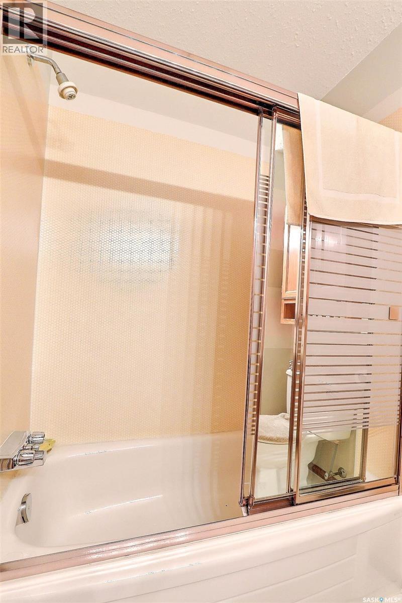 3128 15th Avenue E, Prince Albert, Saskatchewan  S6V 7V8 - Photo 8 - SK024130