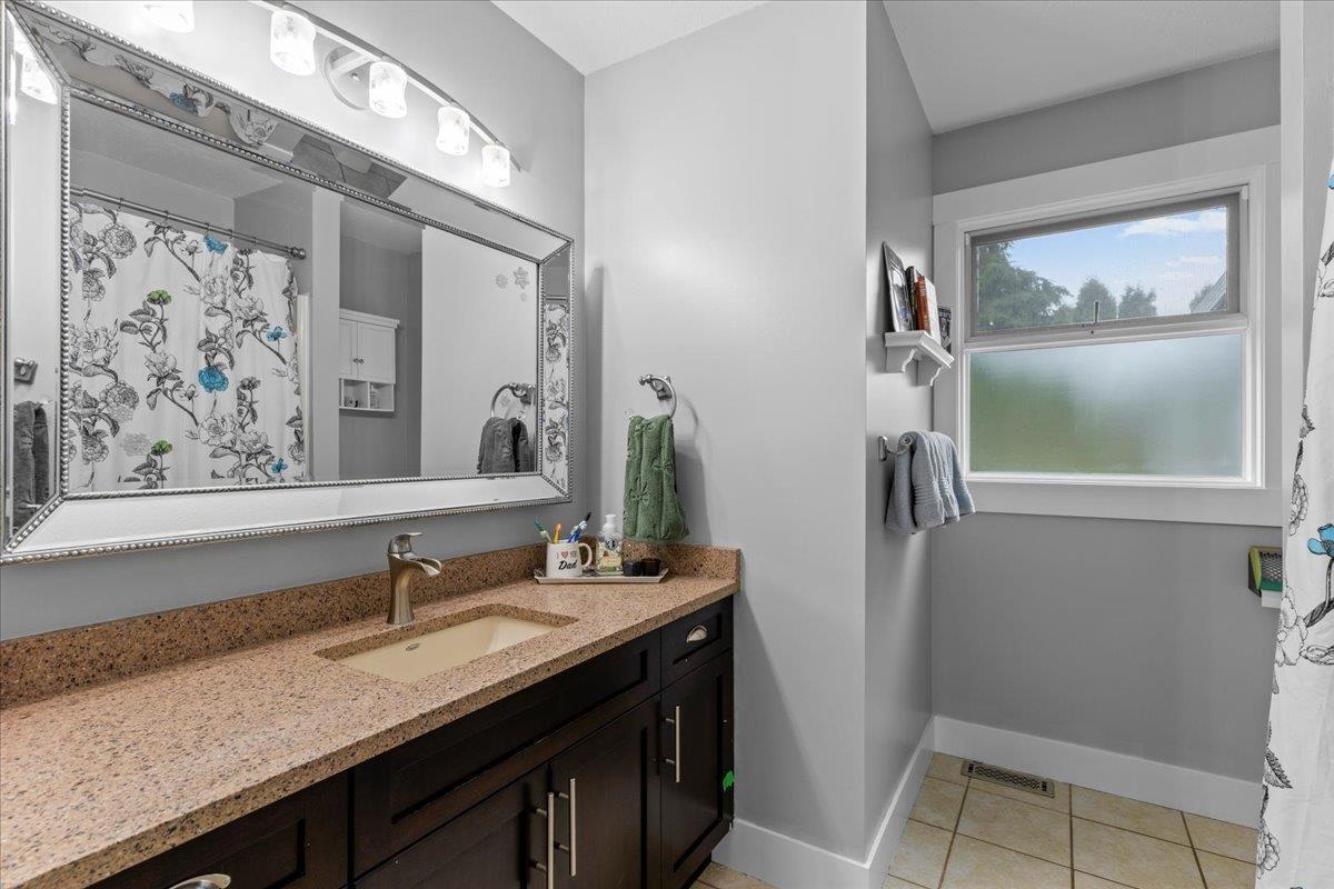 32983 Whidden Avenue, Mission, British Columbia V2V 6G4 - Photo 25 - R3067974