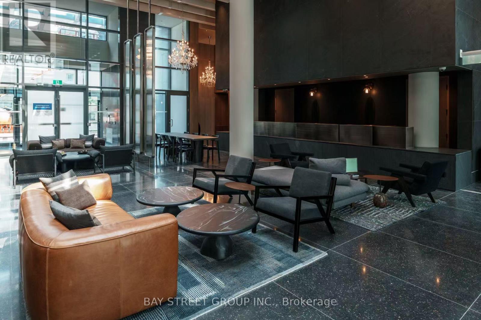 1105 - 28 Interchange Way, Vaughan, Ontario  L4K 0P8 - Photo 11 - N12552390