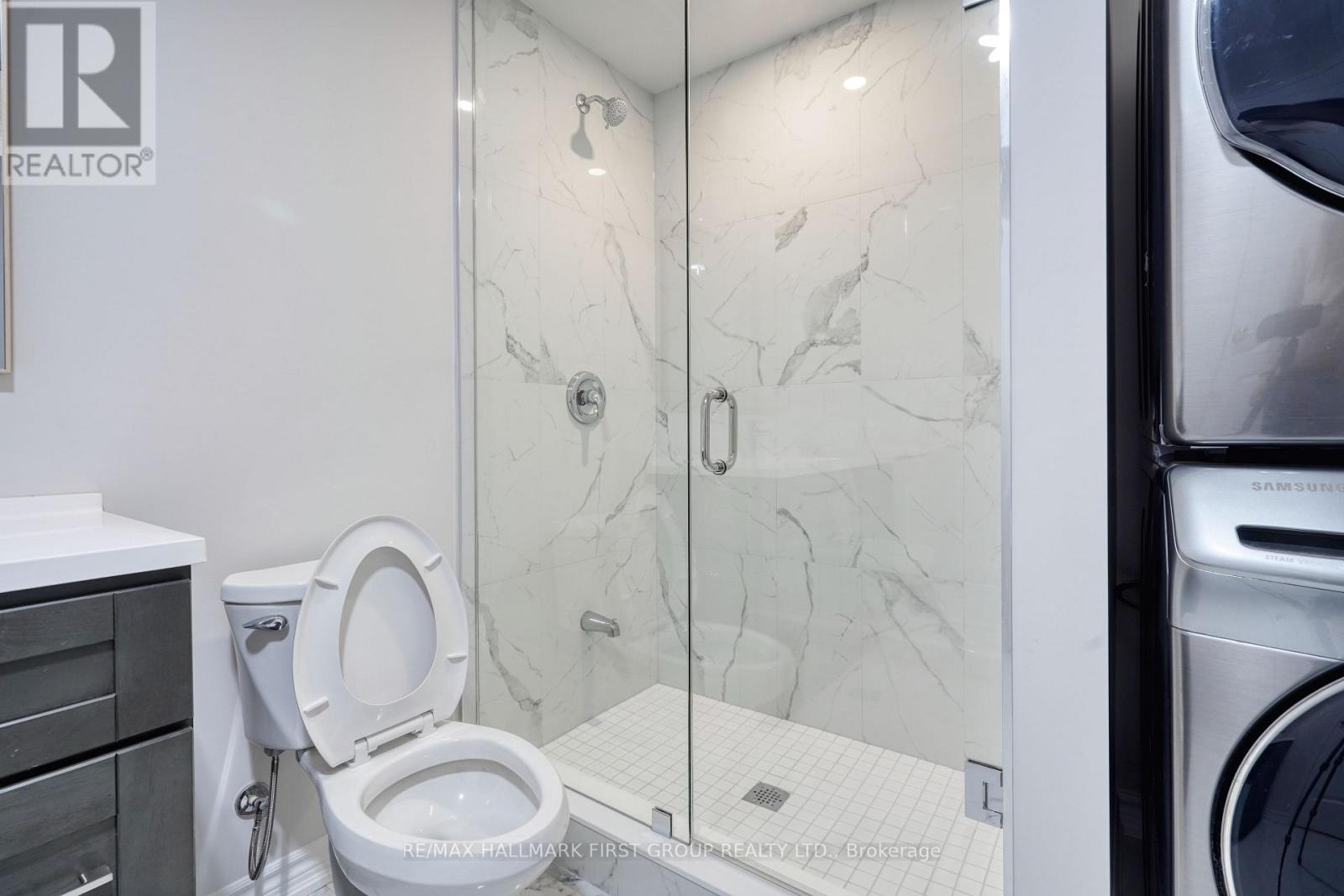 136 Milby Crescent, Bradford West Gwillimbury, Ontario  L3Z 0X8 - Photo 11 - N12552440