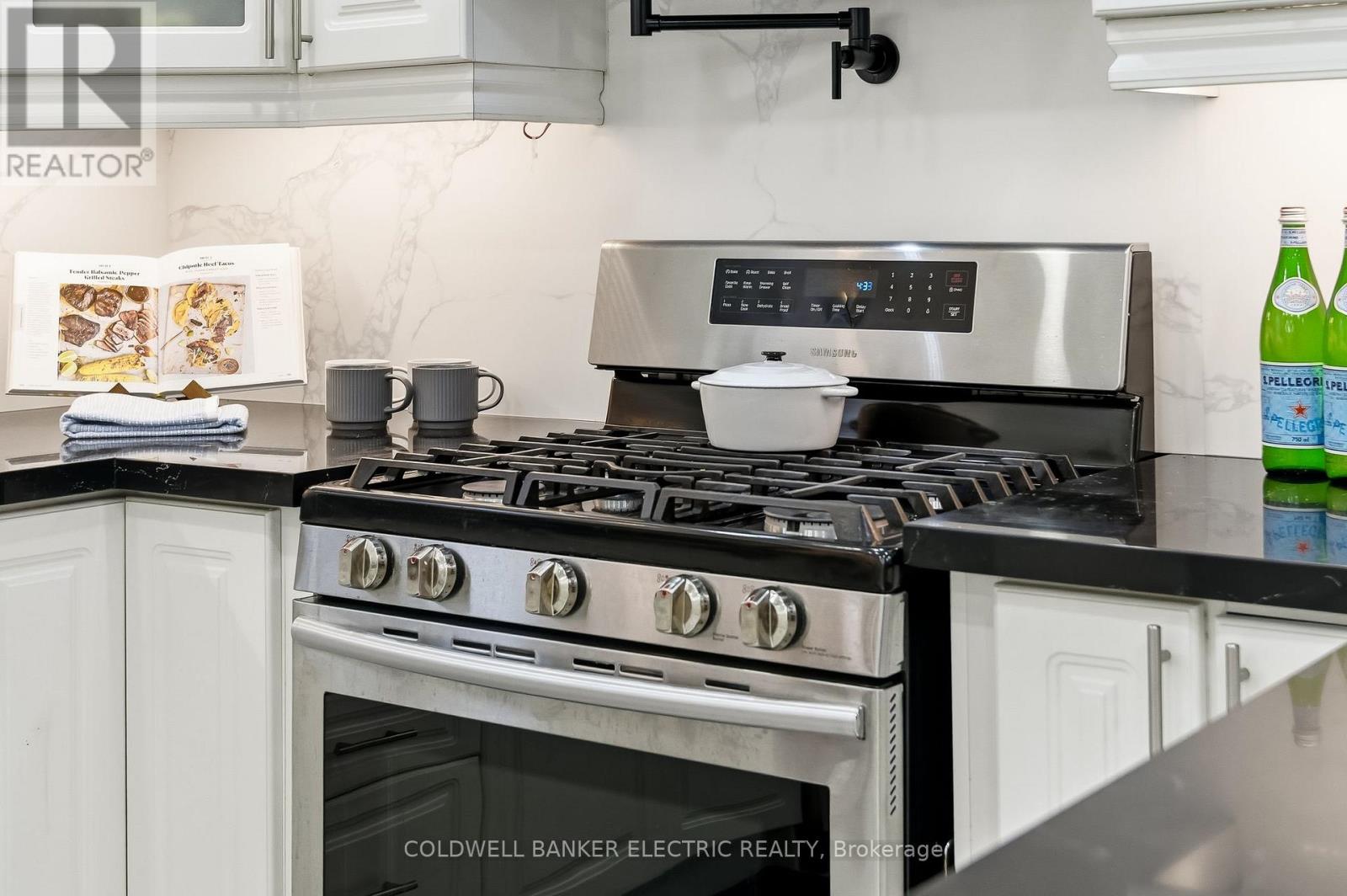 86 Rollo Drive, Ajax, Ontario  L1S 7B7 - Photo 16 - E12552590