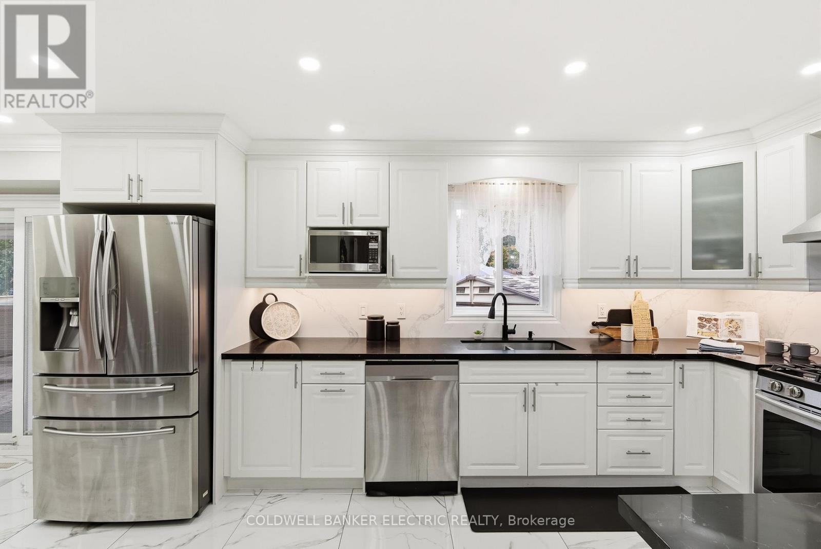 86 Rollo Drive, Ajax, Ontario  L1S 7B7 - Photo 18 - E12552590