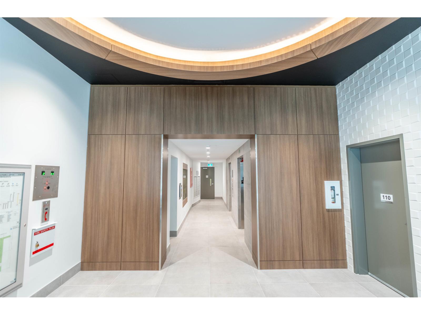 112 10767 Whalley Boulevard, Surrey, British Columbia  V3T 0G1 - Photo 4 - C8073776