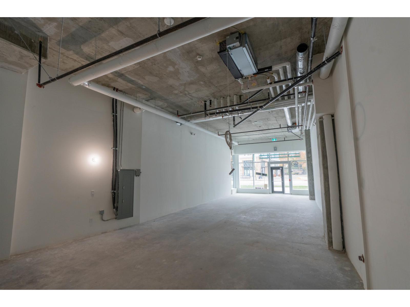 112 10767 Whalley Boulevard, Surrey, British Columbia  V3T 0G1 - Photo 6 - C8073776