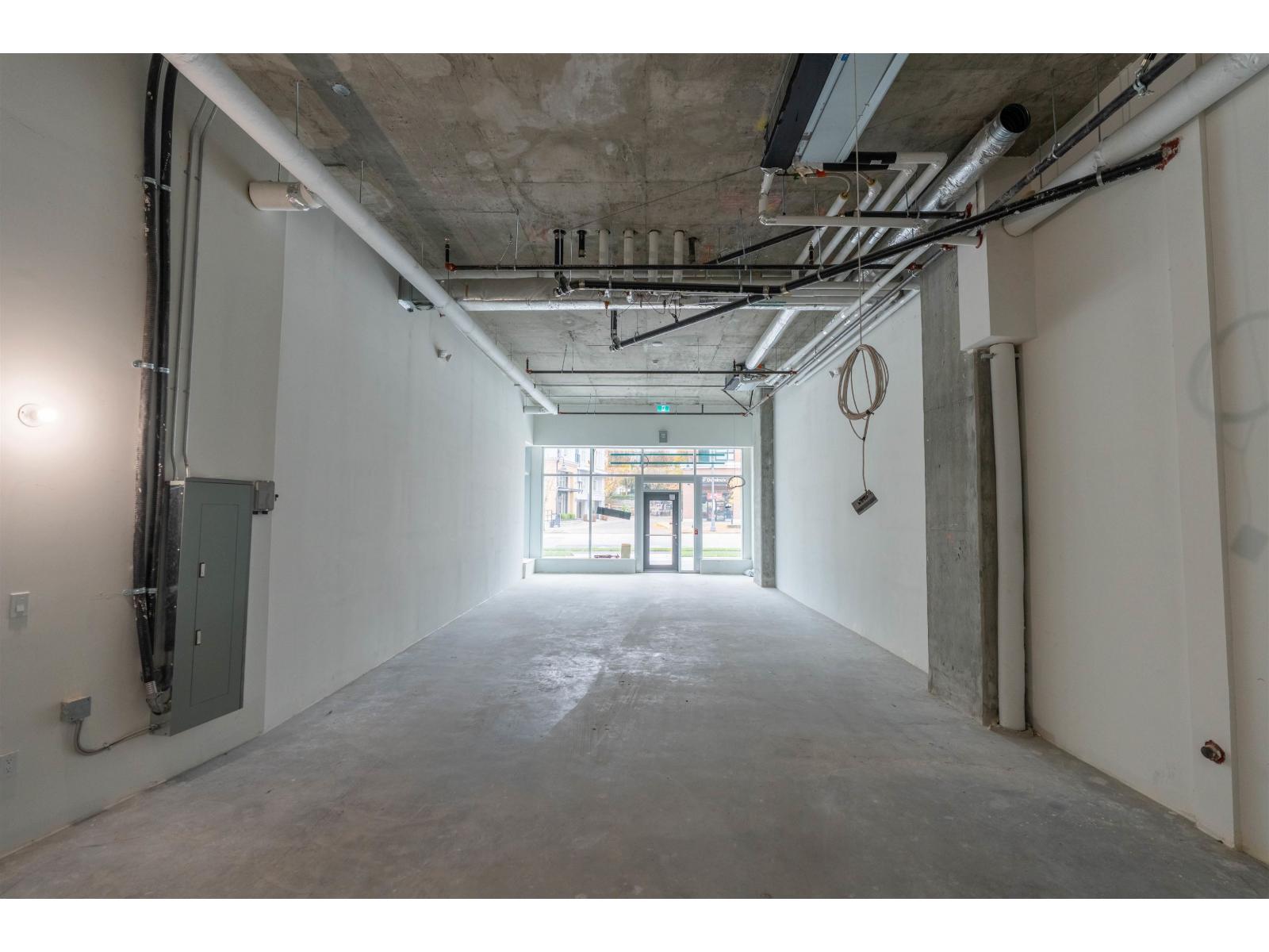 112 10767 Whalley Boulevard, Surrey, British Columbia  V3T 0G1 - Photo 5 - C8073776