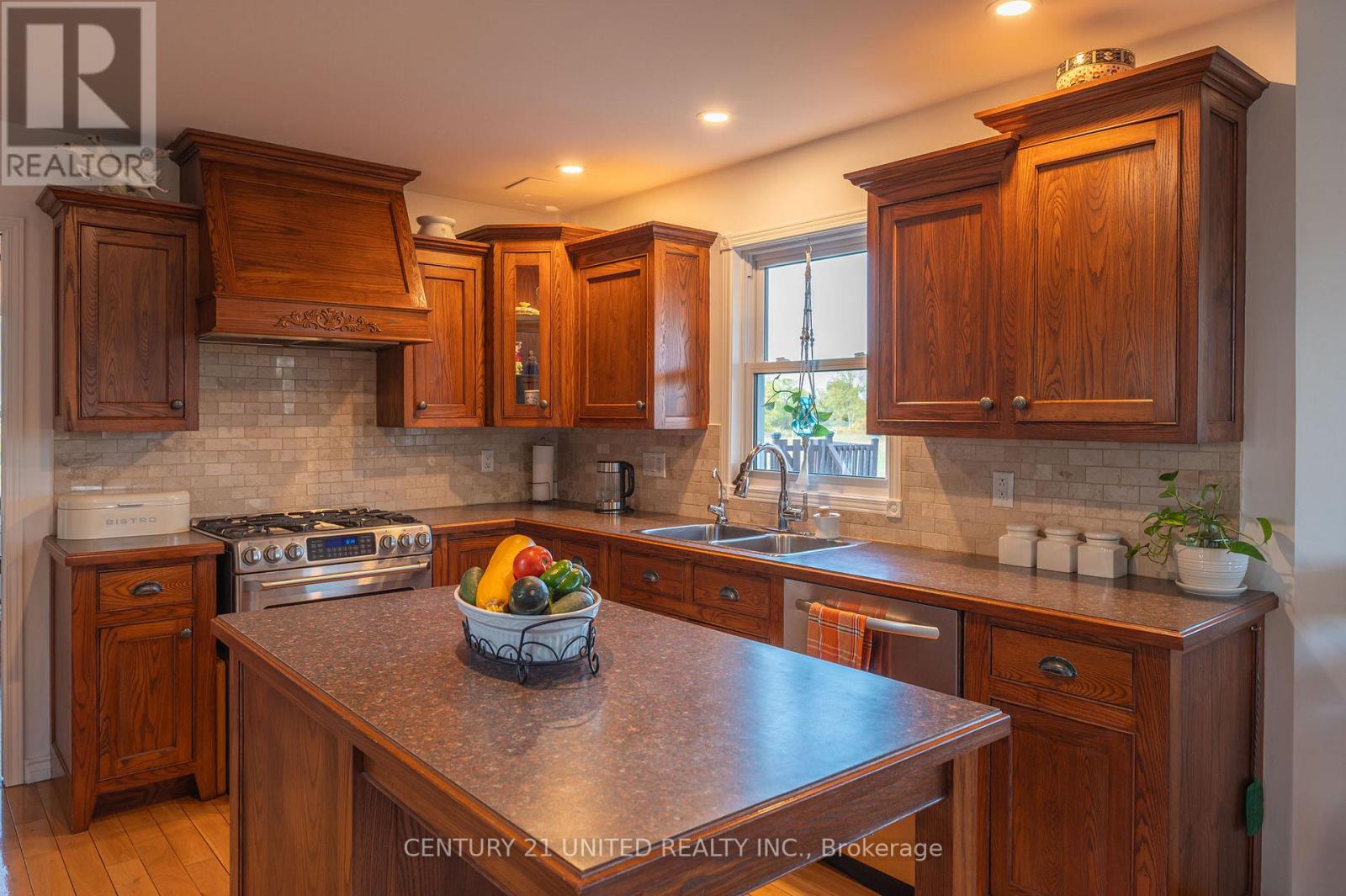 257 10th Line Rd South Dummer Road, Douro-Dummer, Ontario  K0L 2V0 - Photo 18 - X12552588