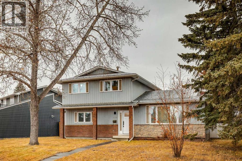 732 Lake Ontario Drive Se, Calgary, Alberta  T2J 3J8 - Photo 2 - A2271031