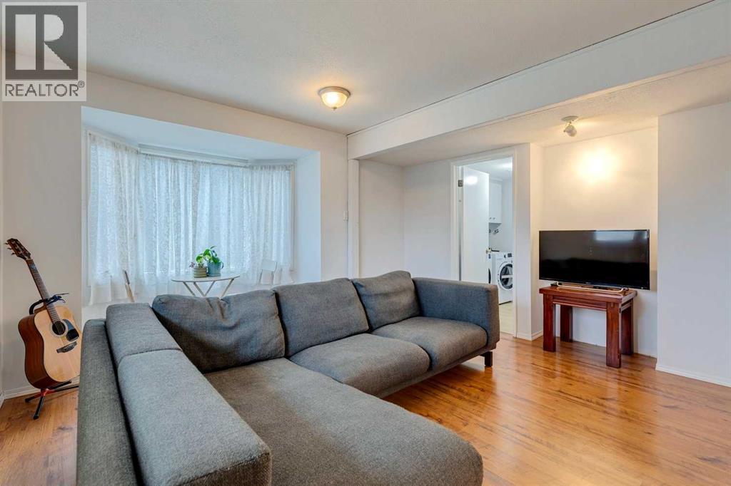 732 Lake Ontario Drive Se, Calgary, Alberta  T2J 3J8 - Photo 21 - A2271031