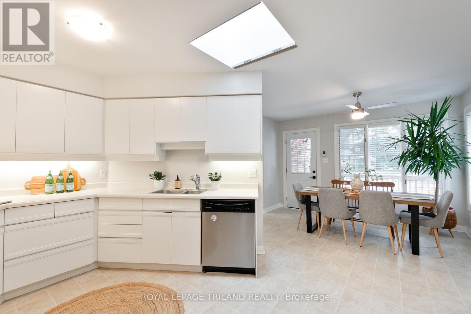 365 Byron Boulevard, London South, Ontario  N6K 2L6 - Photo 18 - X12552480