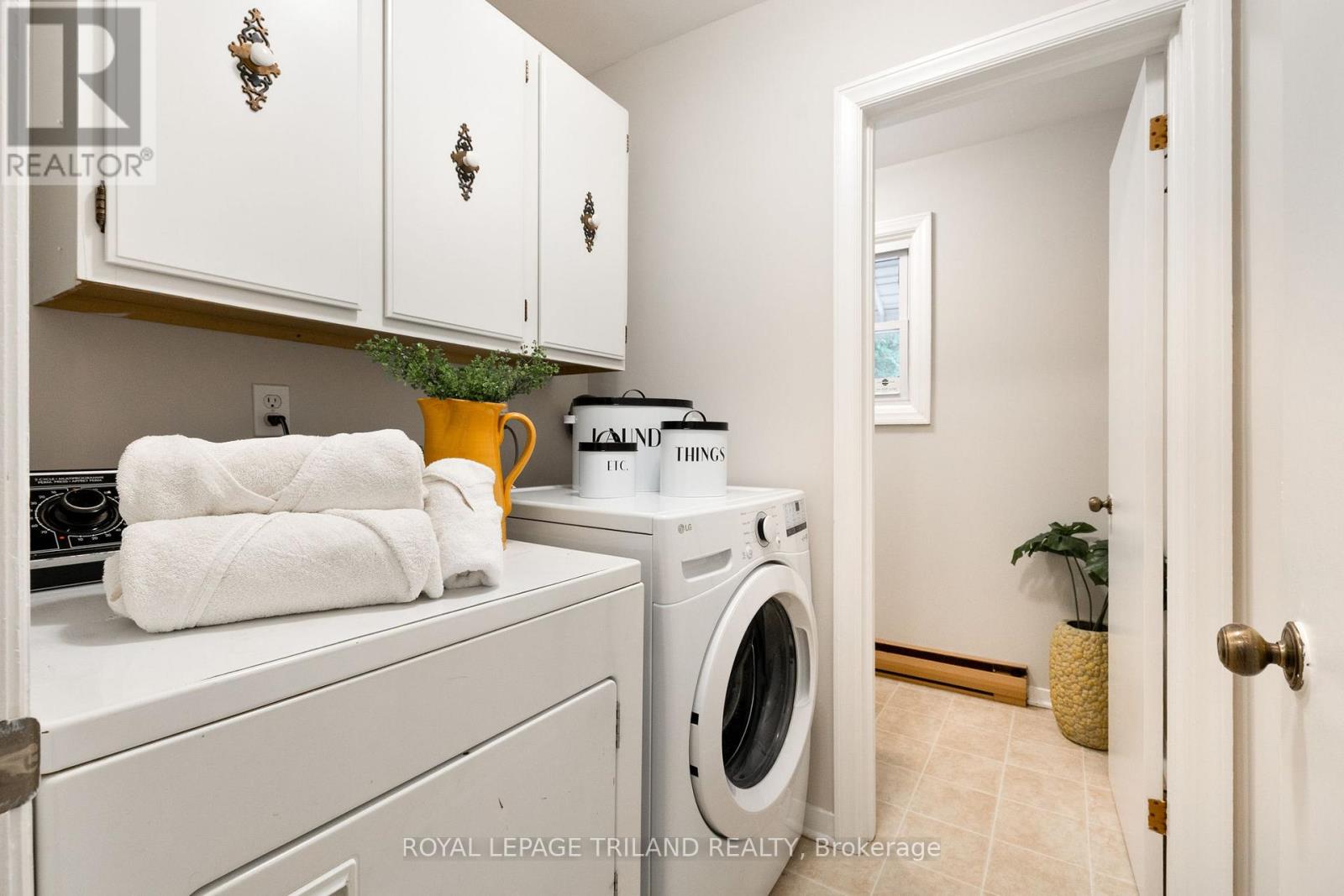 365 Byron Boulevard, London South, Ontario  N6K 2L6 - Photo 28 - X12552480