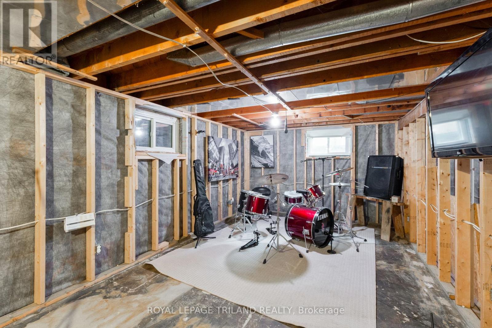 365 Byron Boulevard, London South, Ontario  N6K 2L6 - Photo 31 - X12552480