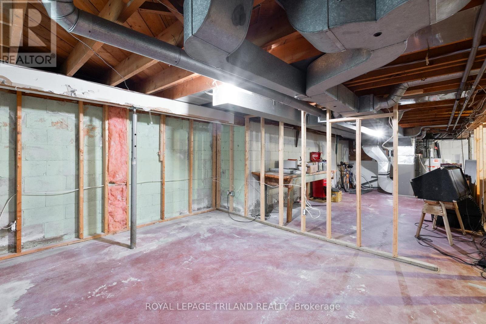 365 Byron Boulevard, London South, Ontario  N6K 2L6 - Photo 33 - X12552480