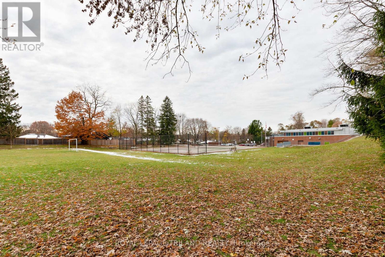 365 Byron Boulevard, London South, Ontario  N6K 2L6 - Photo 42 - X12552480