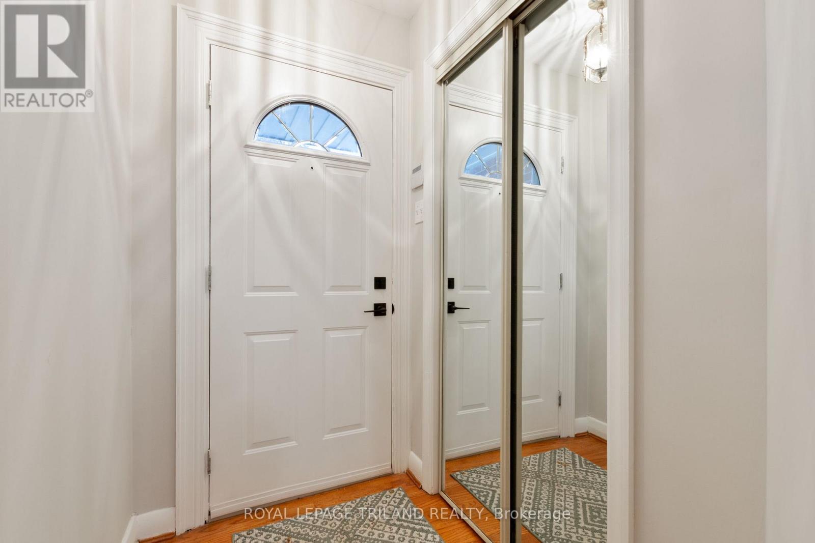 365 Byron Boulevard, London South, Ontario  N6K 2L6 - Photo 5 - X12552480