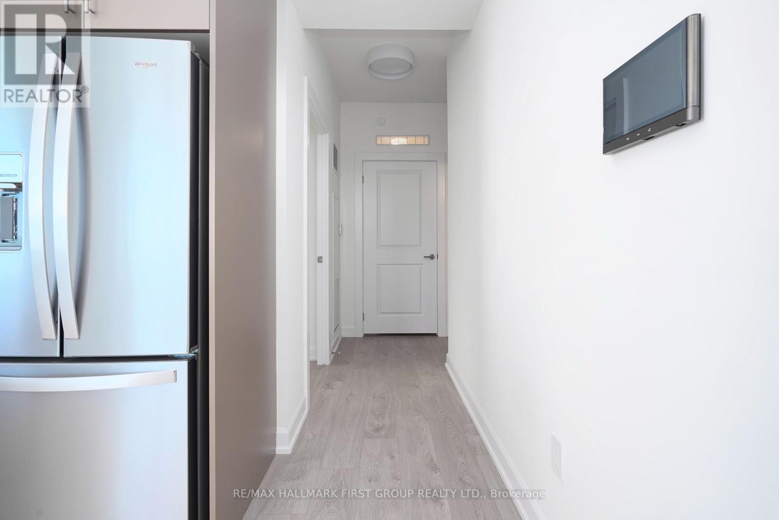 813 - 3220 William Coltson Avenue, Oakville, Ontario  L6H 7X9 - Photo 12 - W12552430