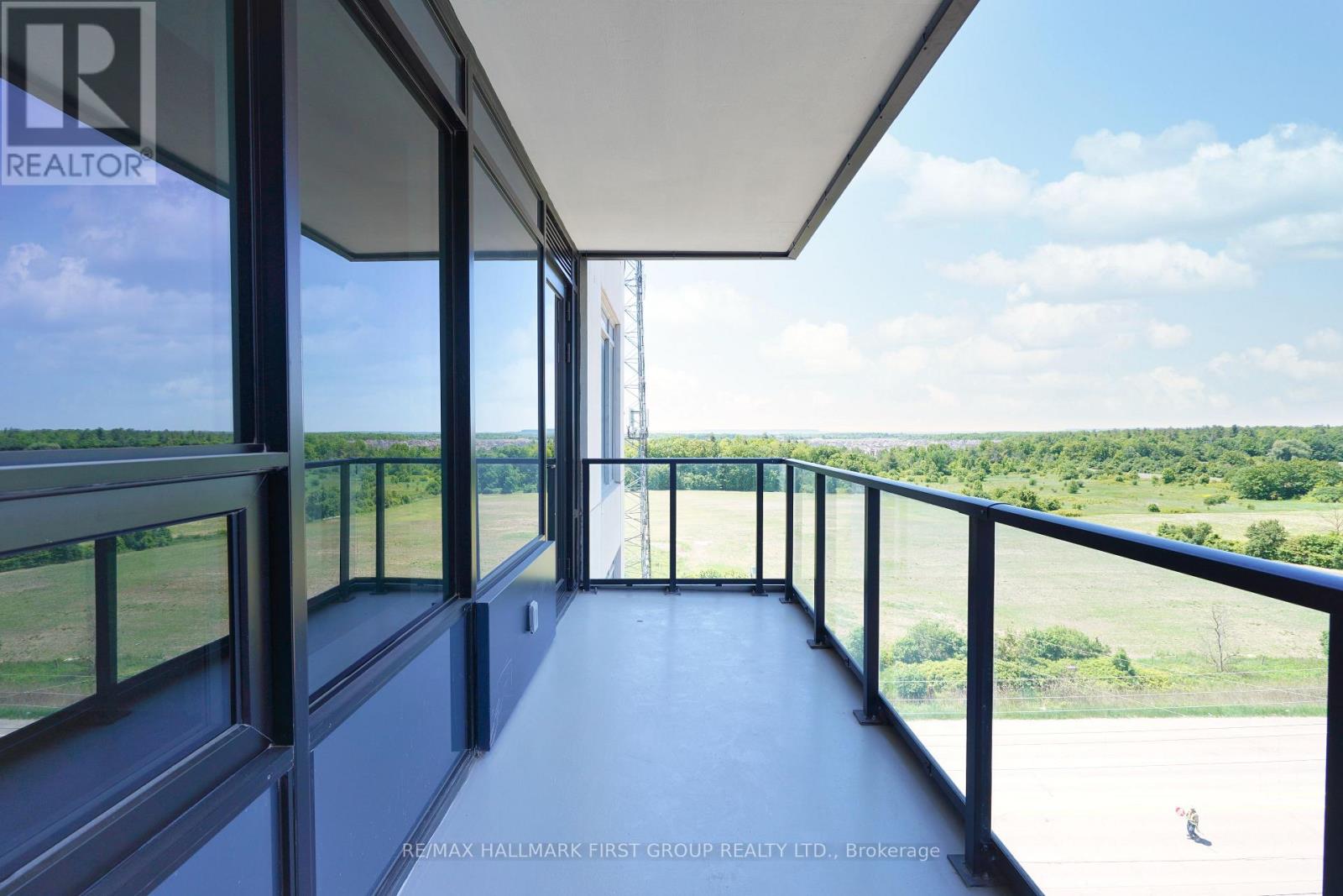 813 - 3220 William Coltson Avenue, Oakville, Ontario  L6H 7X9 - Photo 23 - W12552430