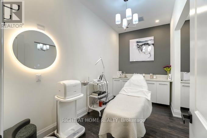 1 - 2050 Steeles Avenue W, Vaughan, Ontario  L4K 2V1 - Photo 3 - N12459754