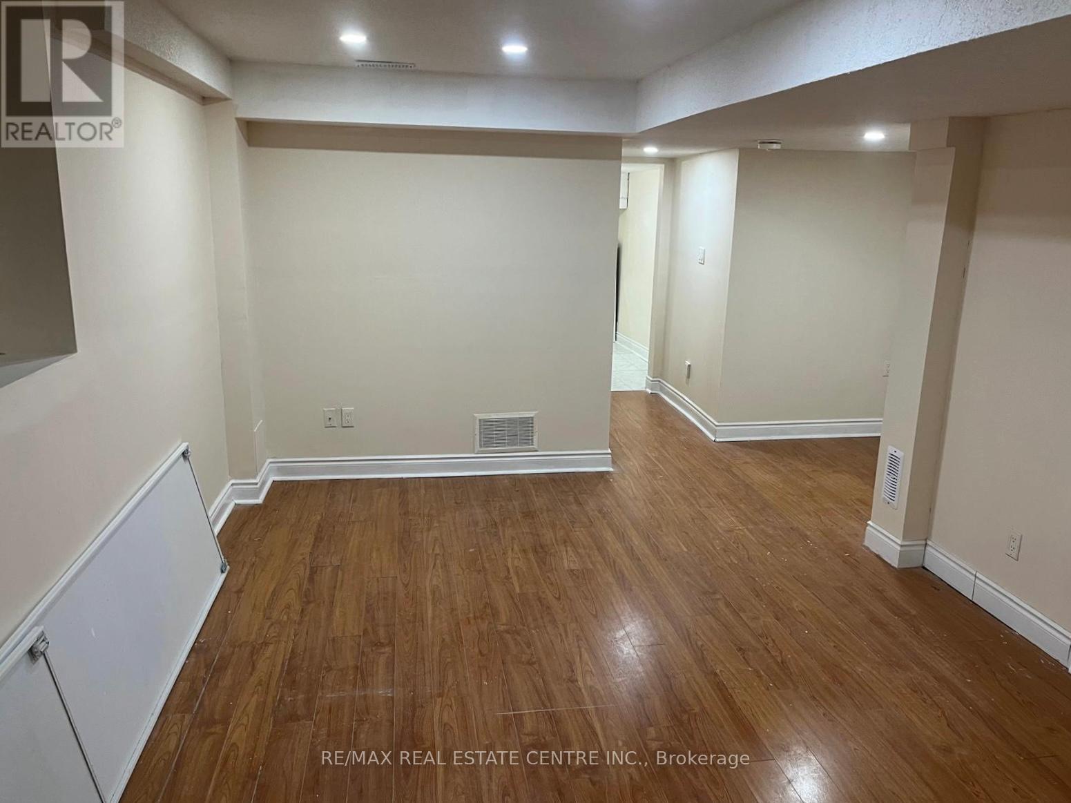 Bsmt - 76 Tideland Drive, Brampton, Ontario  L7A 2W1 - Photo 10 - W12550486