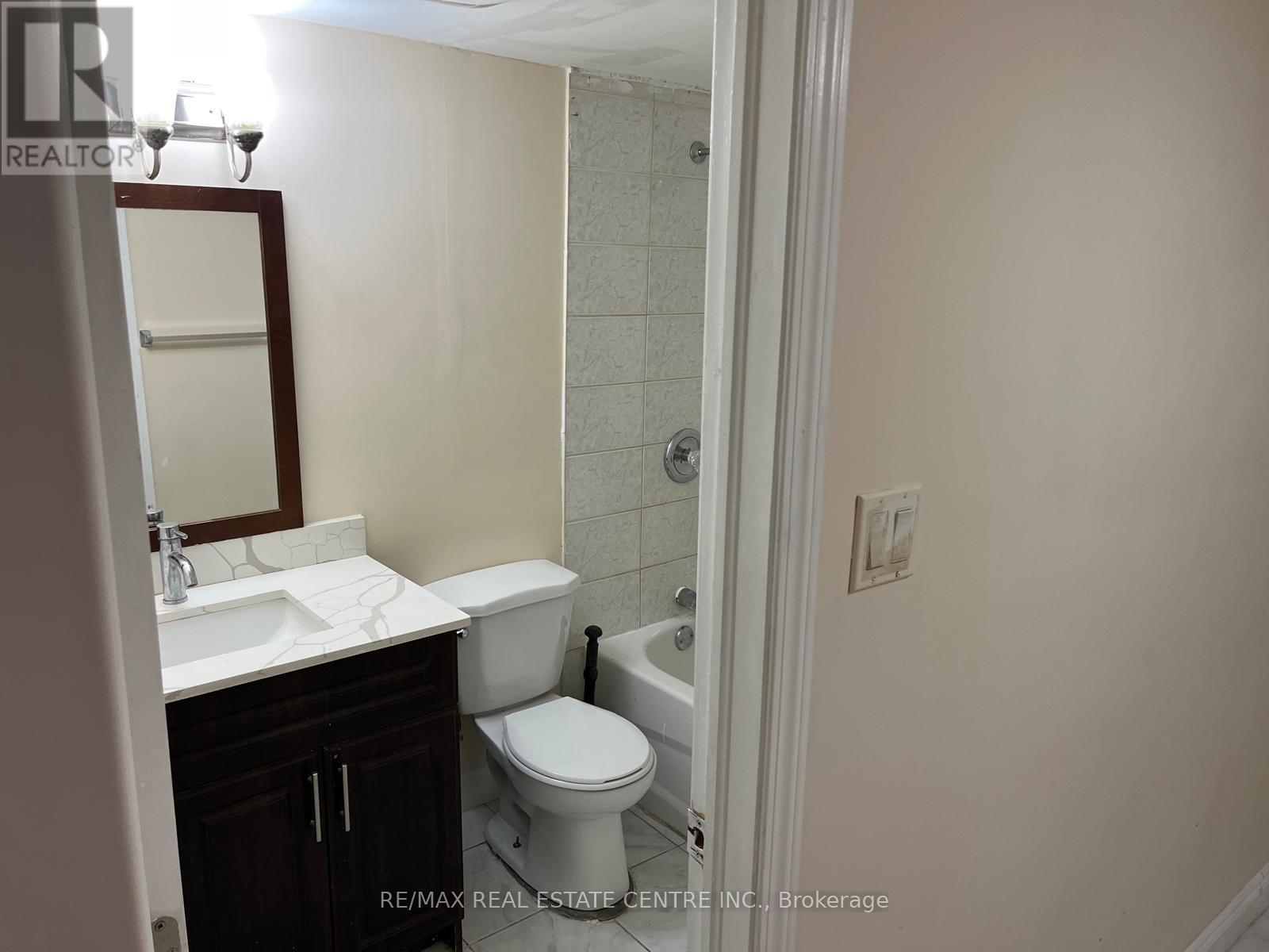 Bsmt - 76 Tideland Drive, Brampton, Ontario  L7A 2W1 - Photo 13 - W12550486