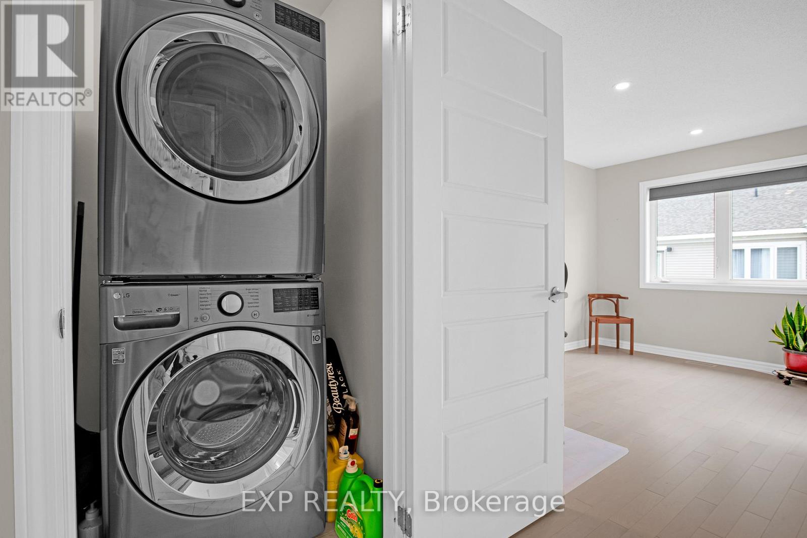 1082 Chapman Mills Drive, Ottawa, Ontario  K2J 6P5 - Photo 31 - X12552524