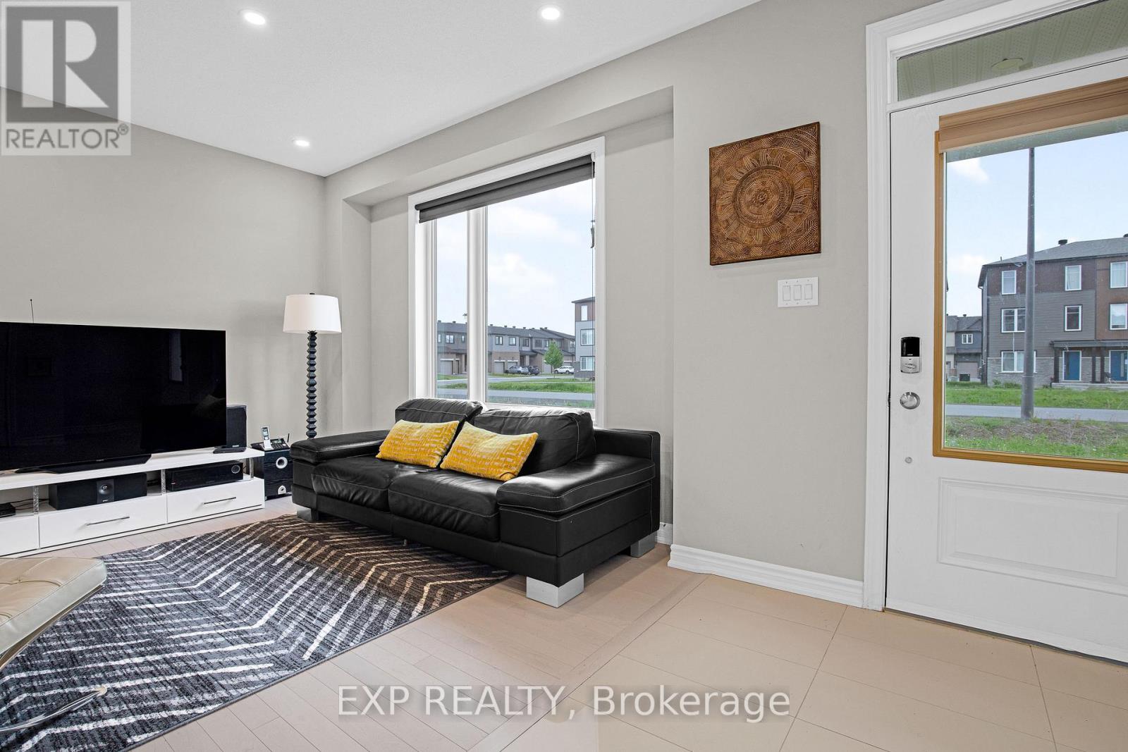 1082 Chapman Mills Drive, Ottawa, Ontario  K2J 6P5 - Photo 6 - X12552524