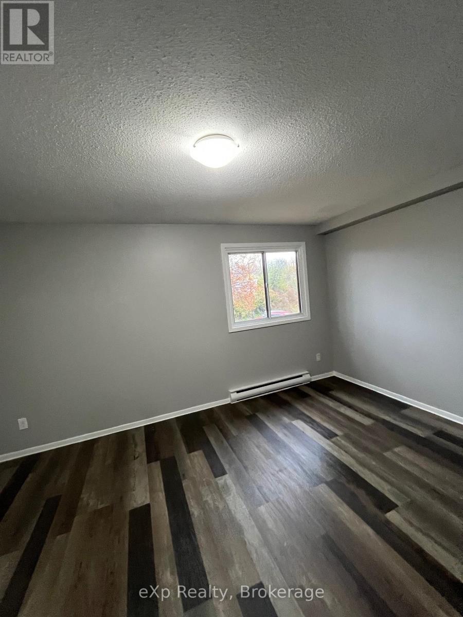 45 - 1200 Courtland Avenue E, Kitchener, Ontario  N2C 1K7 - Photo 15 - X12544006