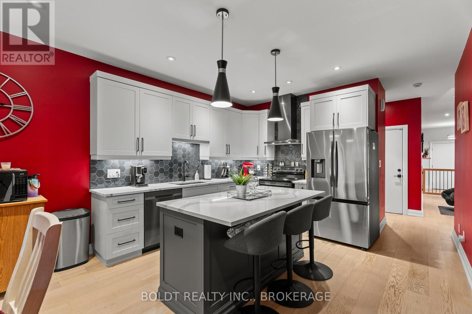 1074b Vansickle Road N, St. Catharines, Ontario  L2S 2X3 - Photo 15 - X12552460