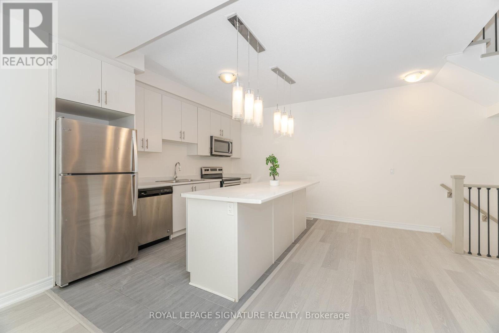 5 Ridgeside Lane, Hamilton, Ontario  L8B 1W5 - Photo 10 - X12552424