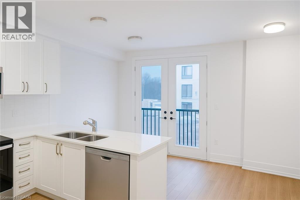 99 Roger Street Unit# 39, Waterloo, Ontario  N2J 0G1 - Photo 2 - 40788564