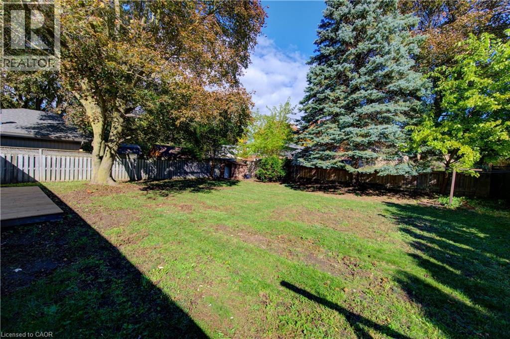 88 Ellis Crescent S, Waterloo, Ontario  N2J 2B8 - Photo 41 - 40781001