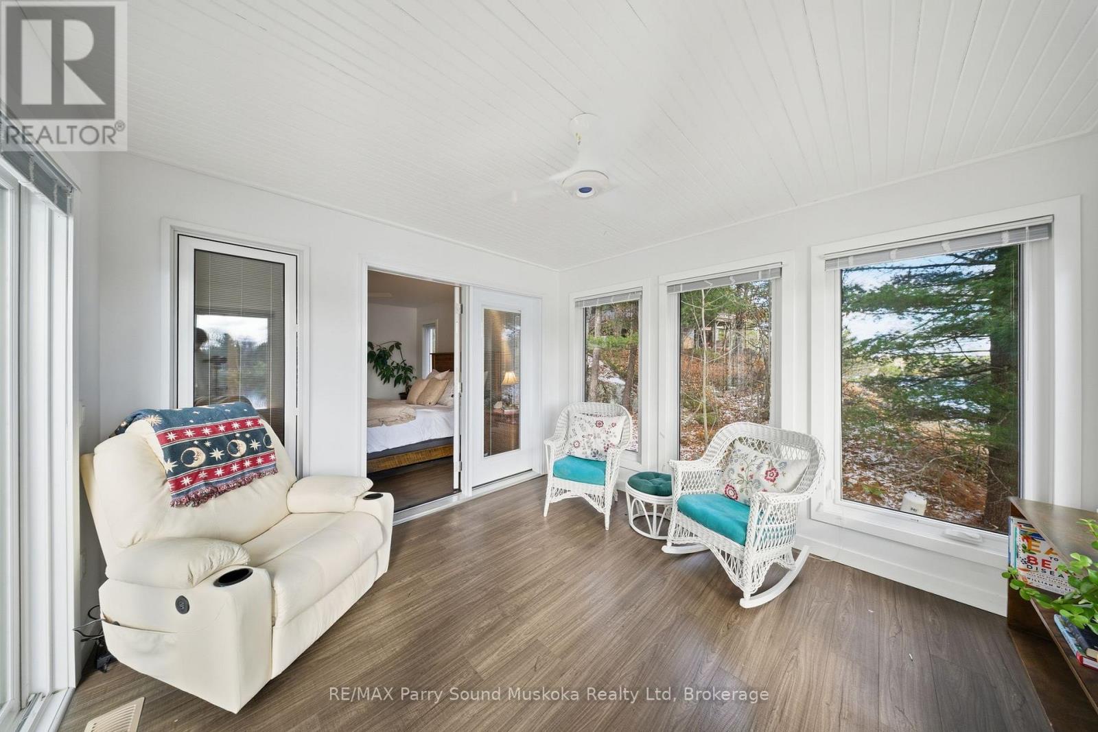 215 Dunchurch Estates Road, Whitestone, Ontario  P0G 1G0 - Photo 20 - X12552504