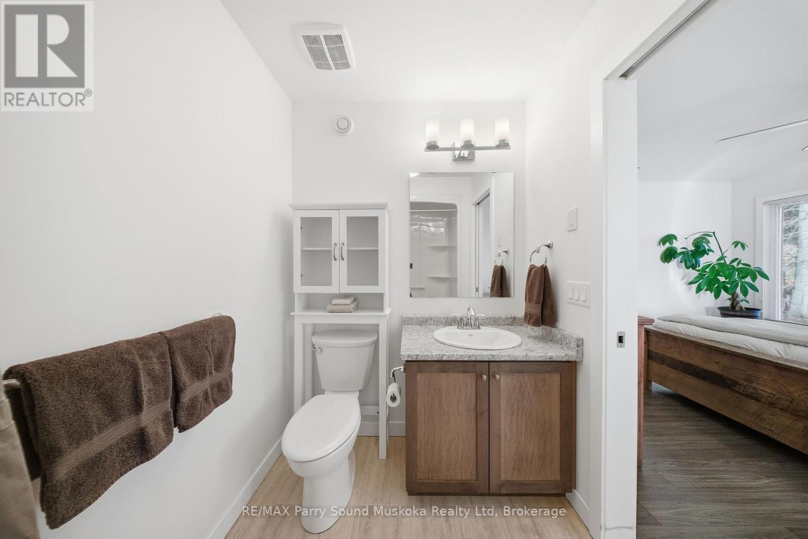 215 Dunchurch Estates Road, Whitestone, Ontario  P0G 1G0 - Photo 27 - X12552504