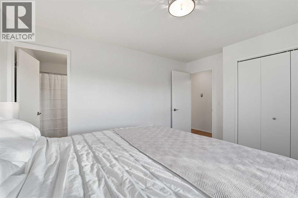 60 Sunmount Close Se, Calgary, Alberta  T2X 1V6 - Photo 19 - A2270563