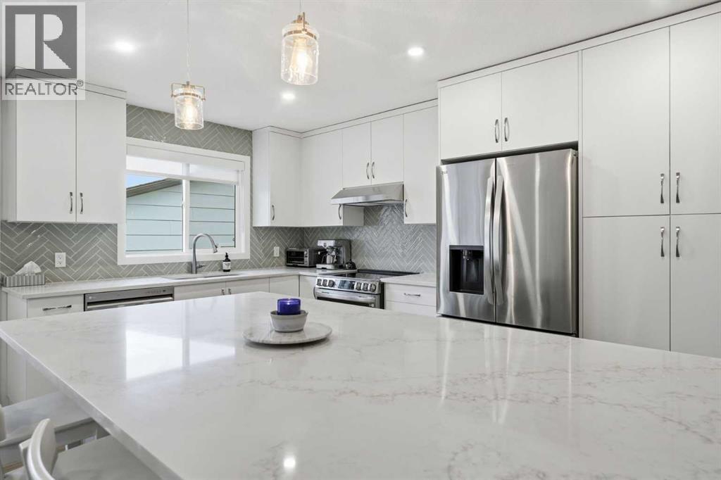 60 Sunmount Close Se, Calgary, Alberta  T2X 1V6 - Photo 6 - A2270563