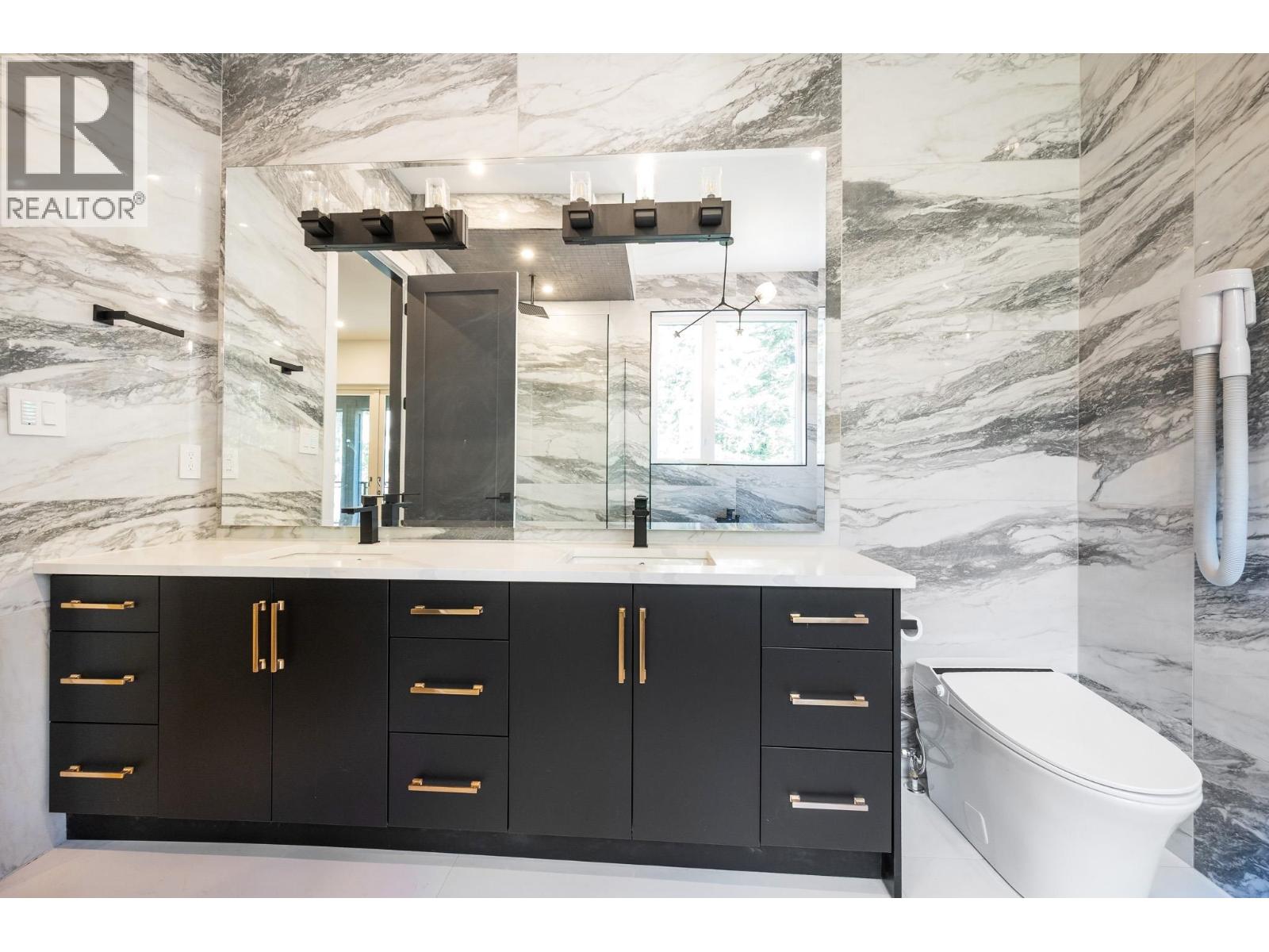 9113 Riverside Drive, Whistler, British Columbia  V0N 1B9 - Photo 13 - R3065219