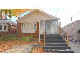103 YARDLEY AVENUE, Toronto, Ontario