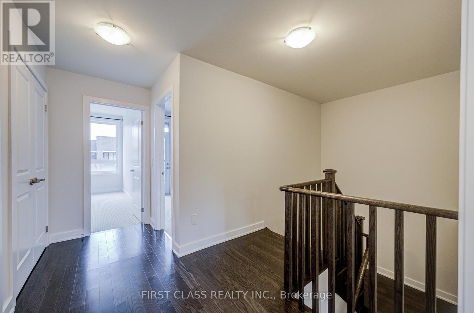 52 Helliwell Crescent, Richmond Hill, Ontario  L4E 1C7 - Photo 15 - N12470896