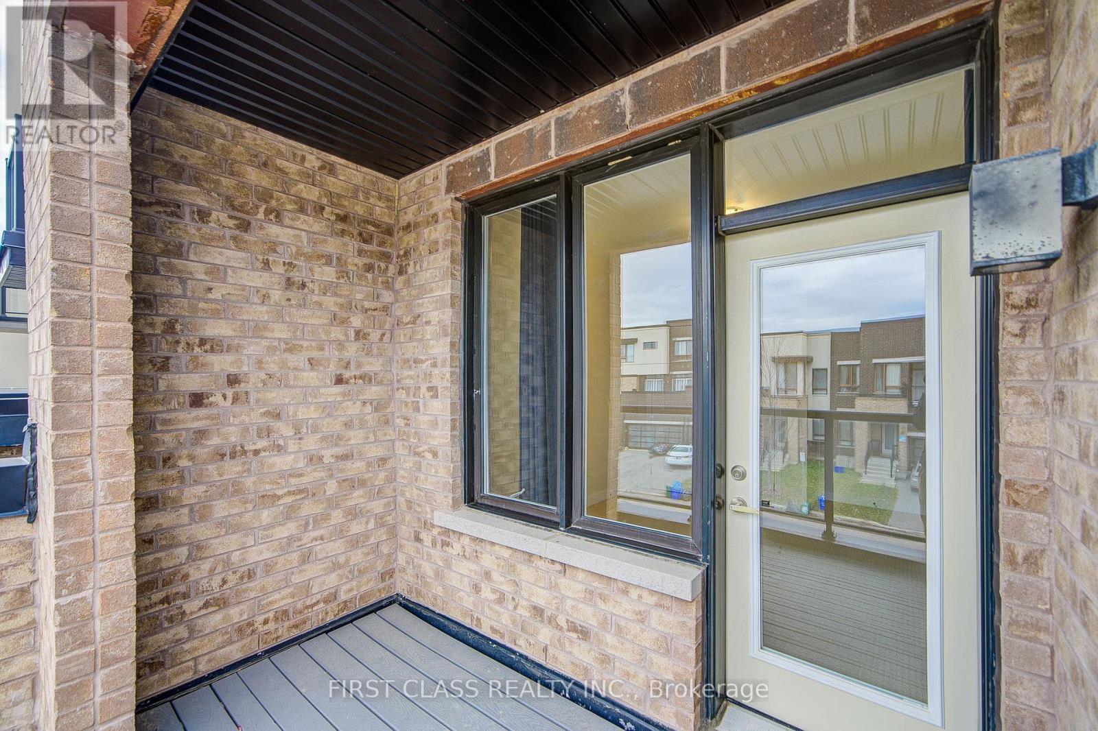 52 Helliwell Crescent, Richmond Hill, Ontario  L4E 1C7 - Photo 28 - N12470896